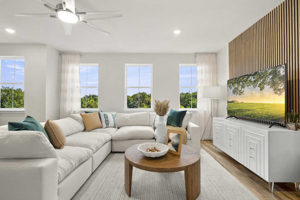 35 Continental Way living room